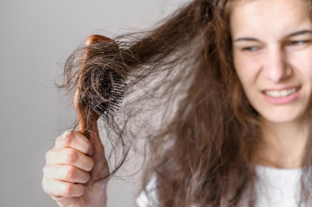 نصائح مهمة لمنع تساقط الشعر